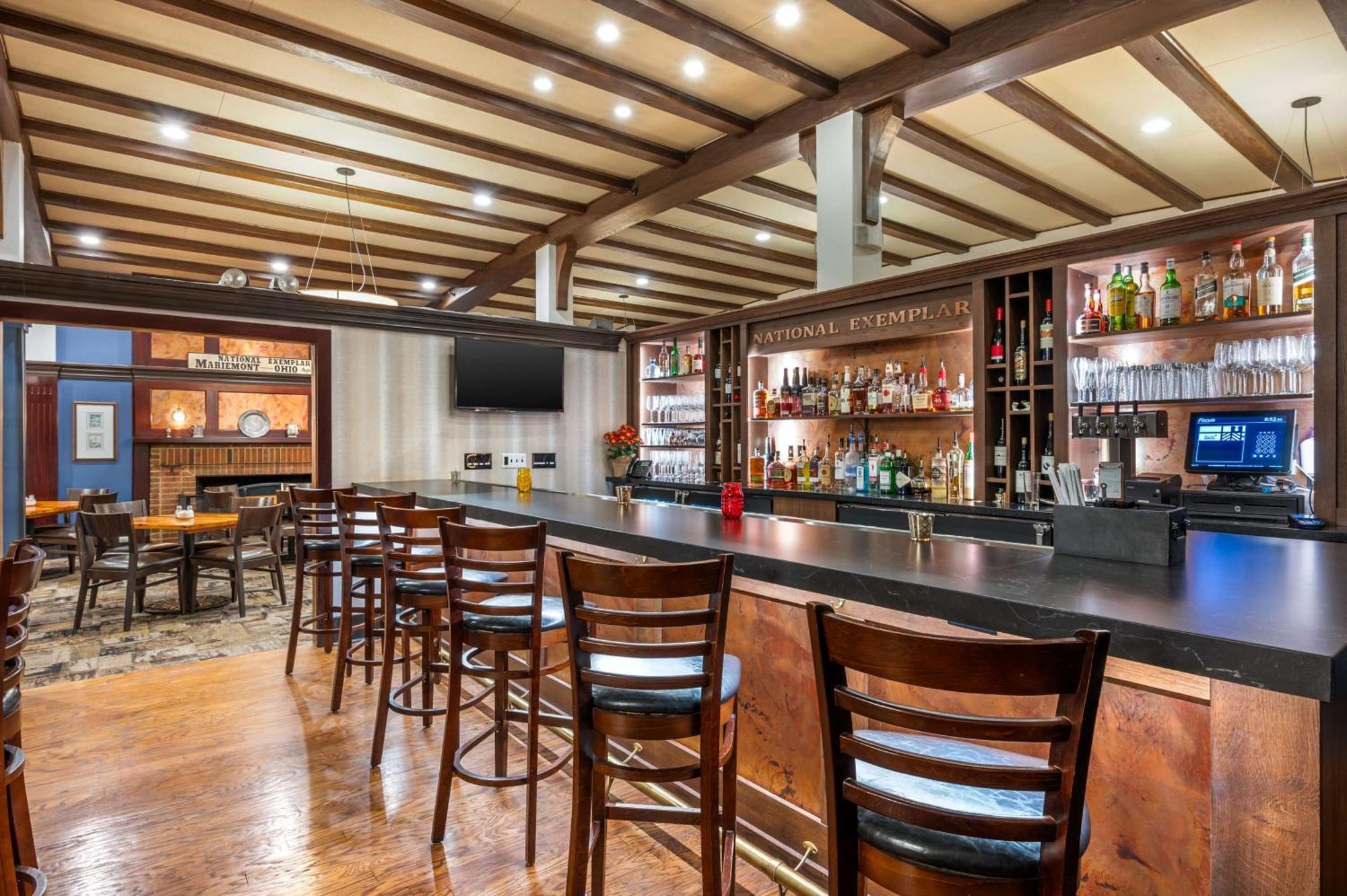Best Western Premier Mariemont Inn Silverton Exterior photo